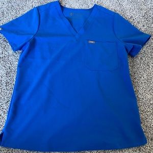 Blue figs scrub top